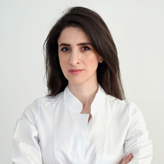 Dr. Suzan Stürmer, Hautärztin