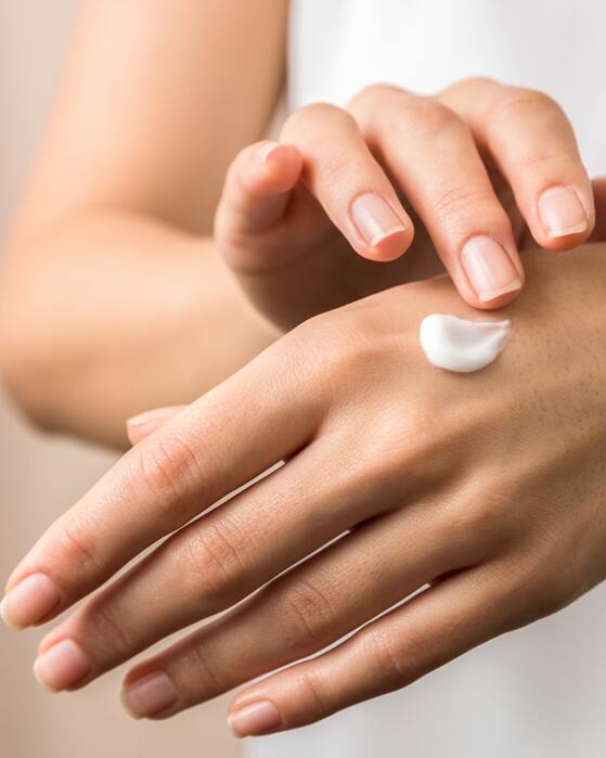 Trockene Hände – Welche Pflege Du jetzt brauchst